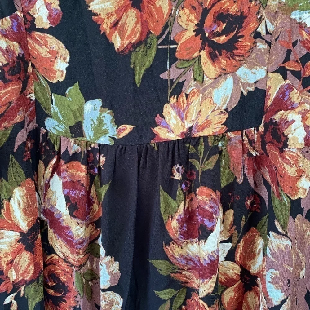 BNWT Andrée by Unit Floral Boutique Top, Small - Picture 4 of 7